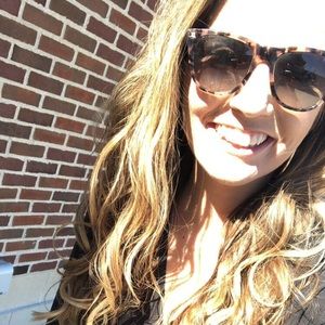 Meet your Posher, Makayla